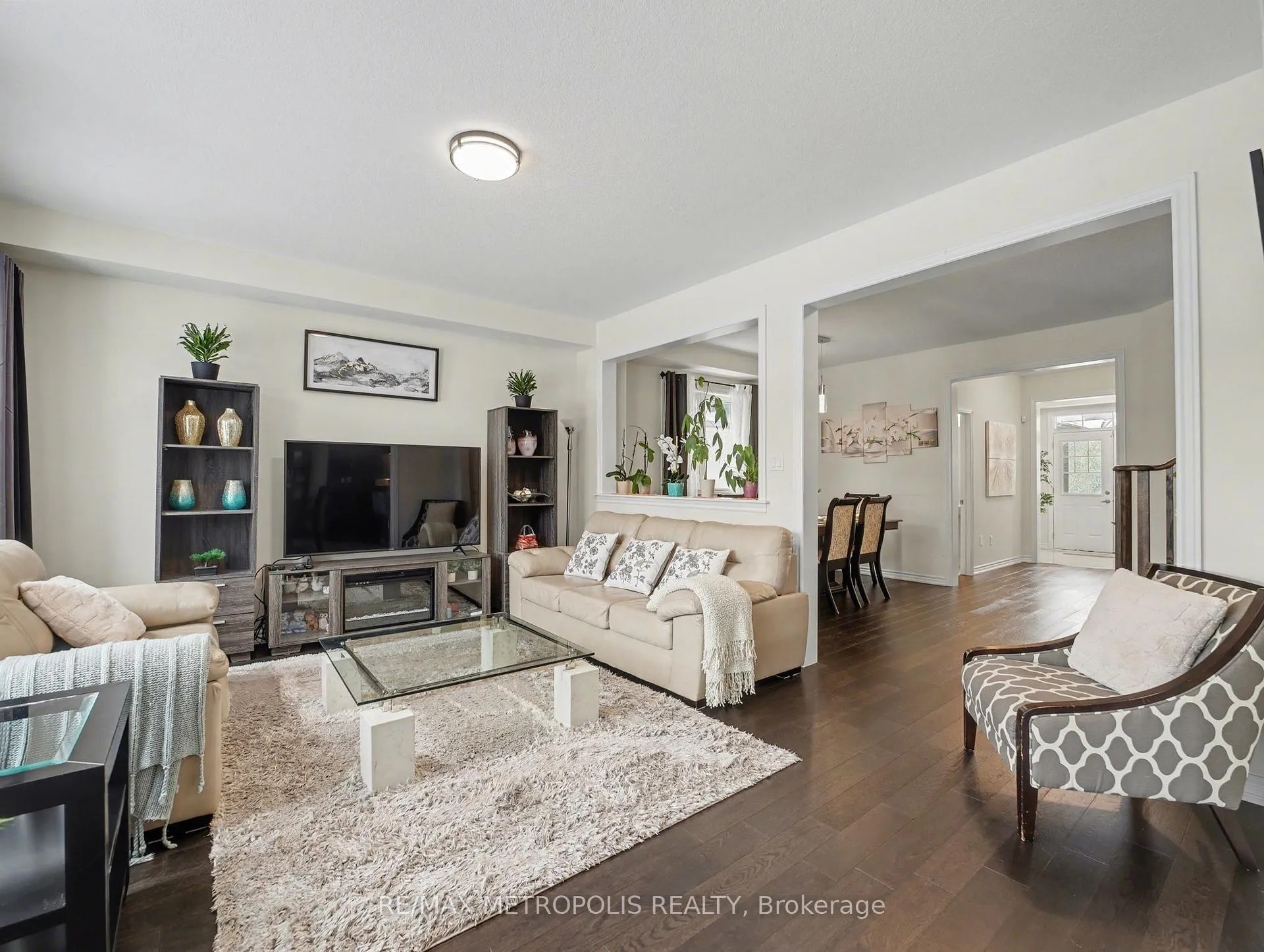 Photo 6 of 9 Frontier Drive, Thorold, Rolling Meadows — HOMEH