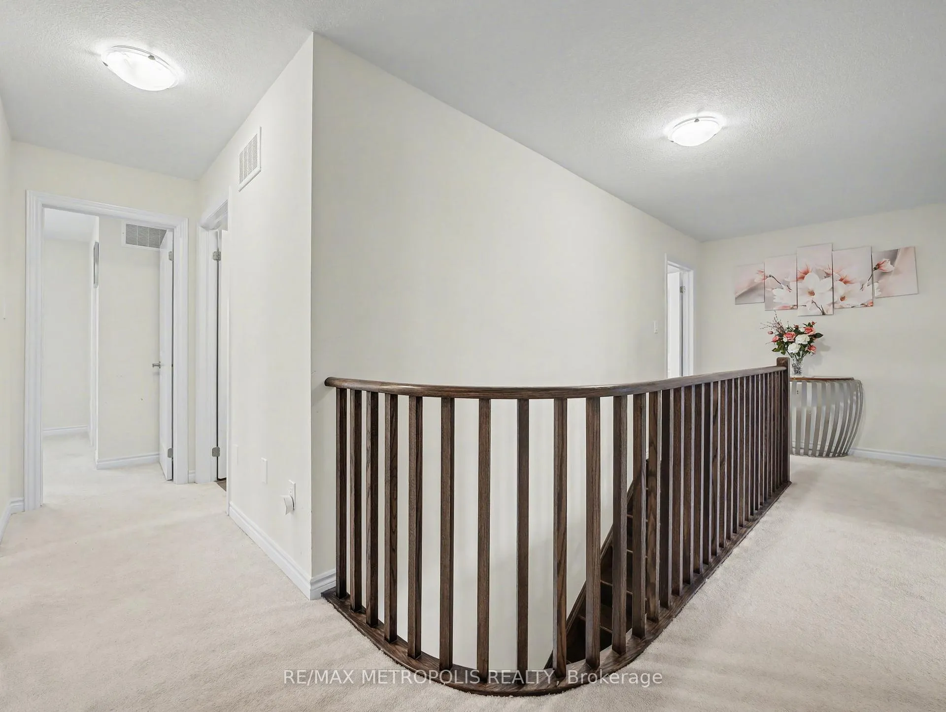 Photo 14 of 9 Frontier Drive, Thorold, Rolling Meadows — HOMEH