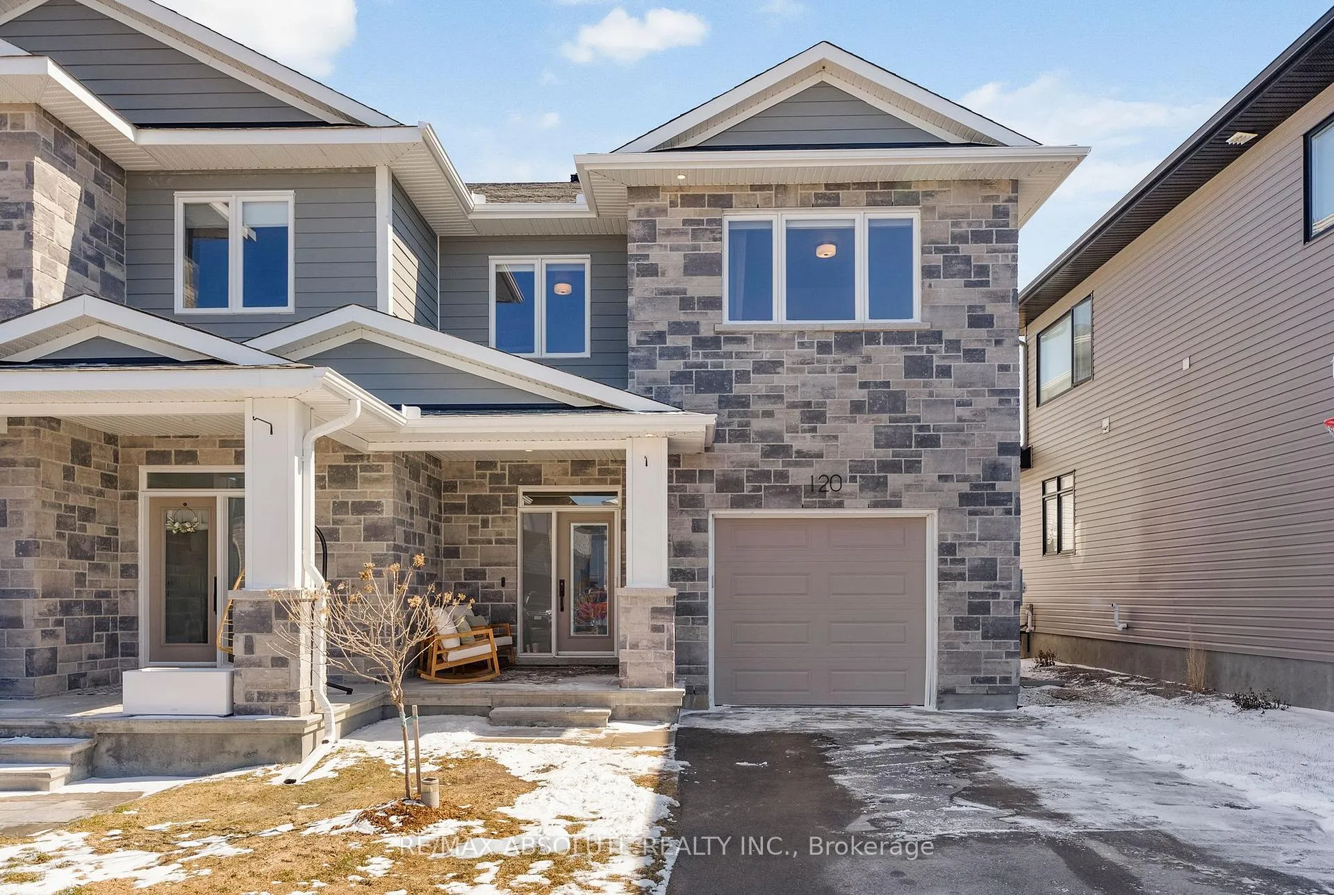 Photo 1 of 120 Thomas Street S, Arnprior — HOMEH