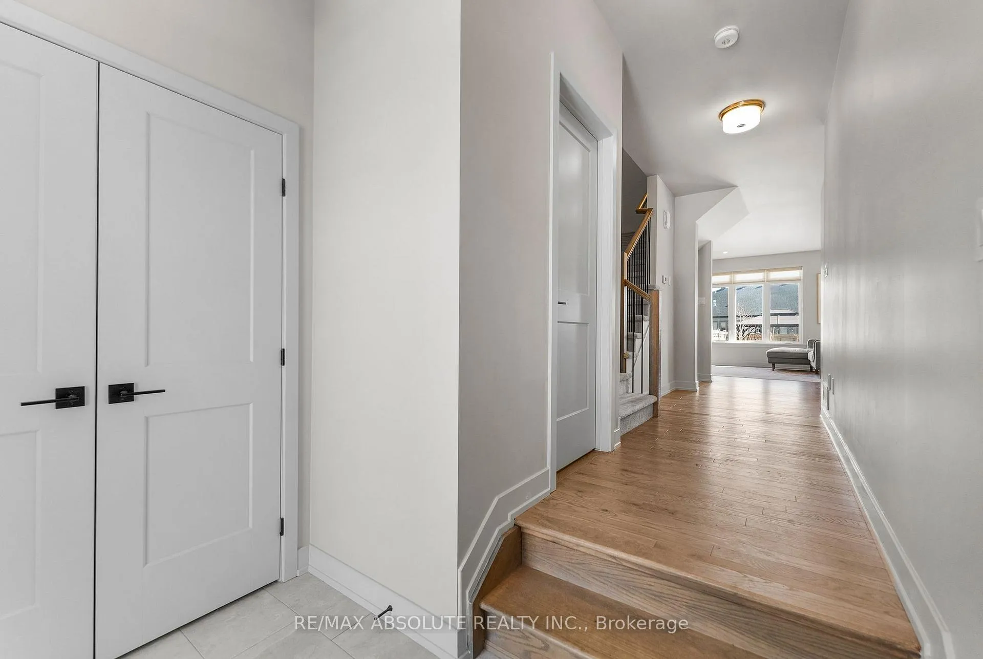 Photo 5 of 120 Thomas Street S, Arnprior — HOMEH