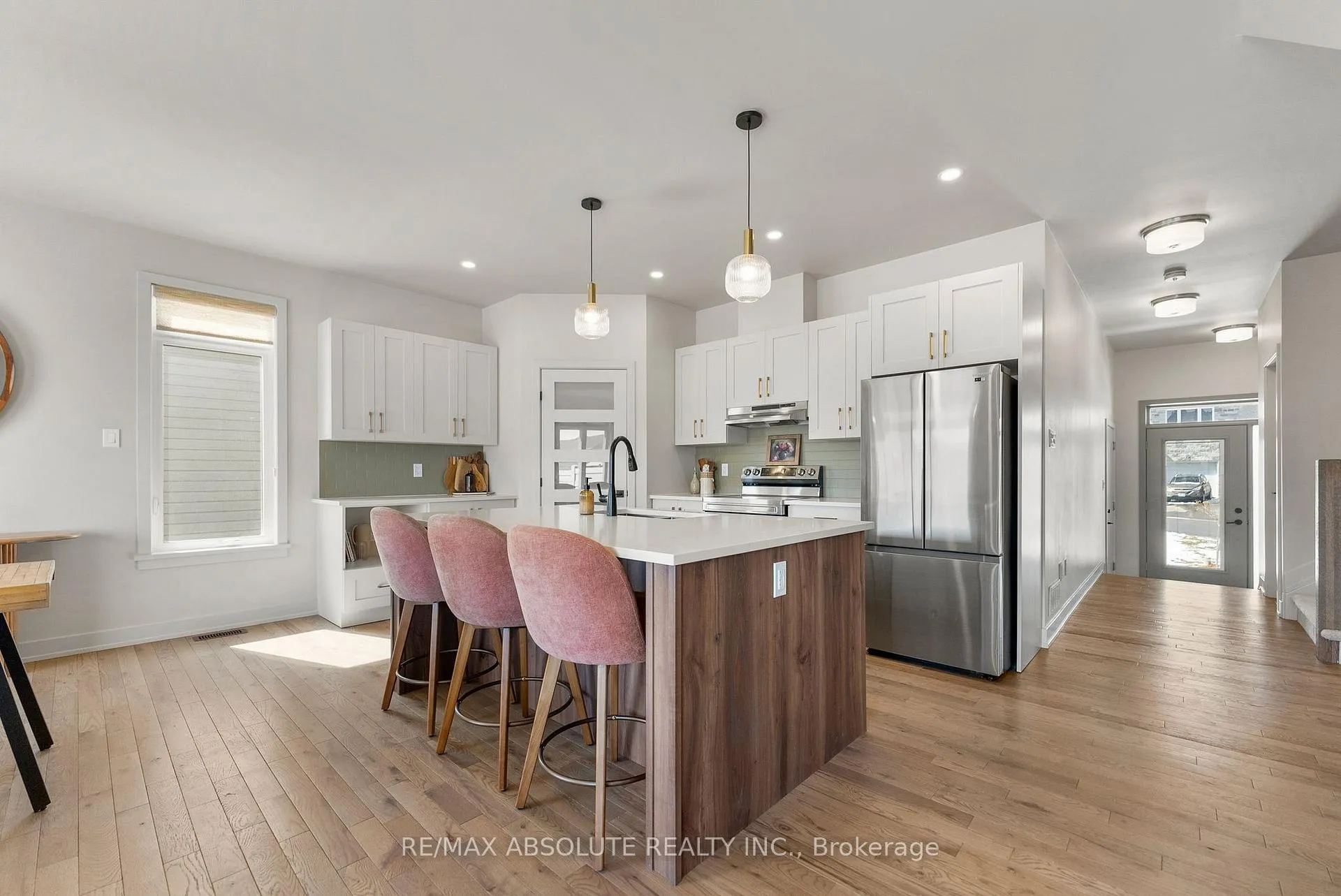Photo 8 of 120 Thomas Street S, Arnprior — HOMEH