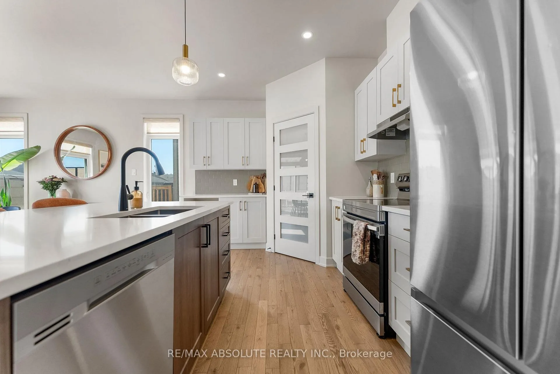 Photo 10 of 120 Thomas Street S, Arnprior — HOMEH