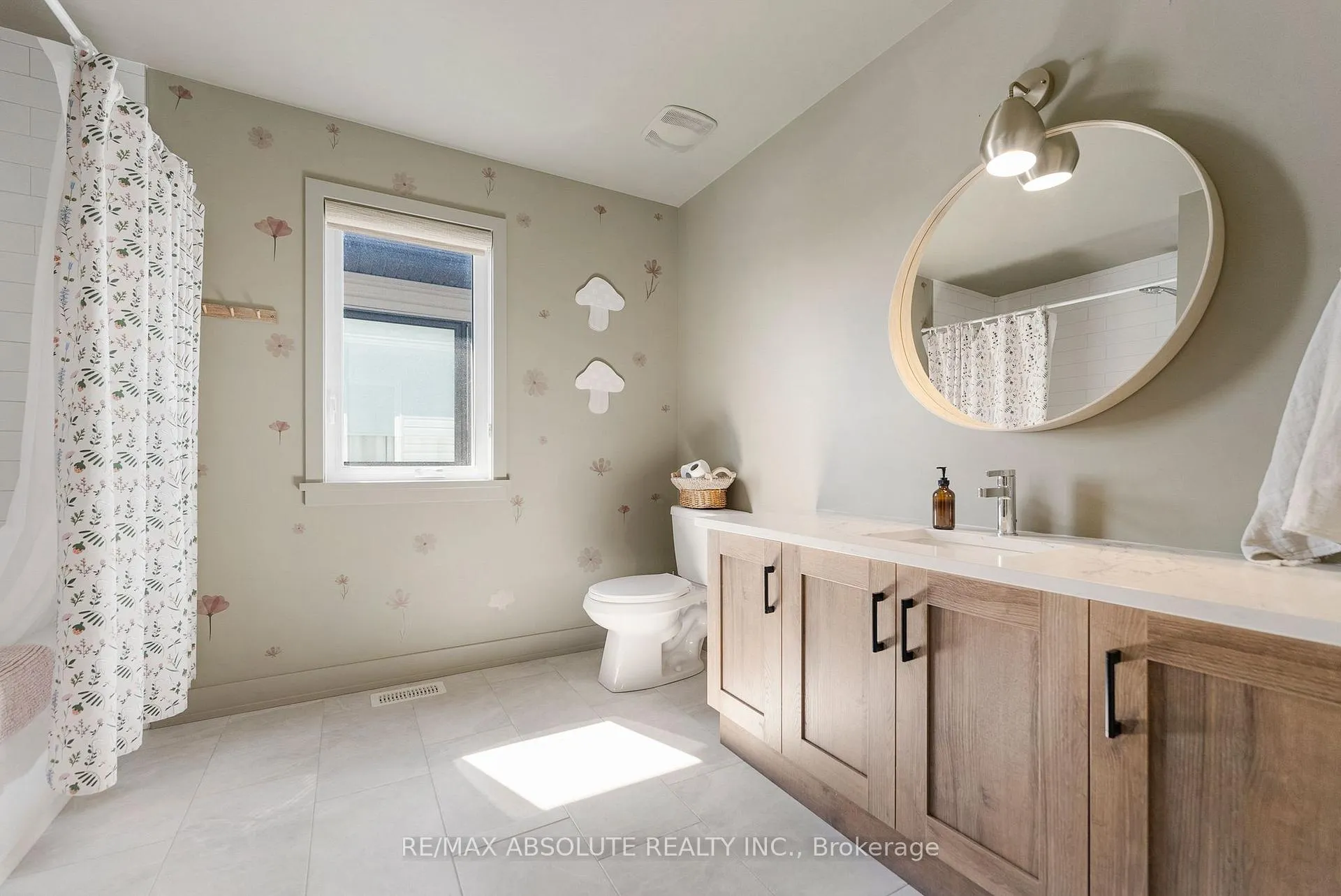 Photo 26 of 120 Thomas Street S, Arnprior — HOMEH