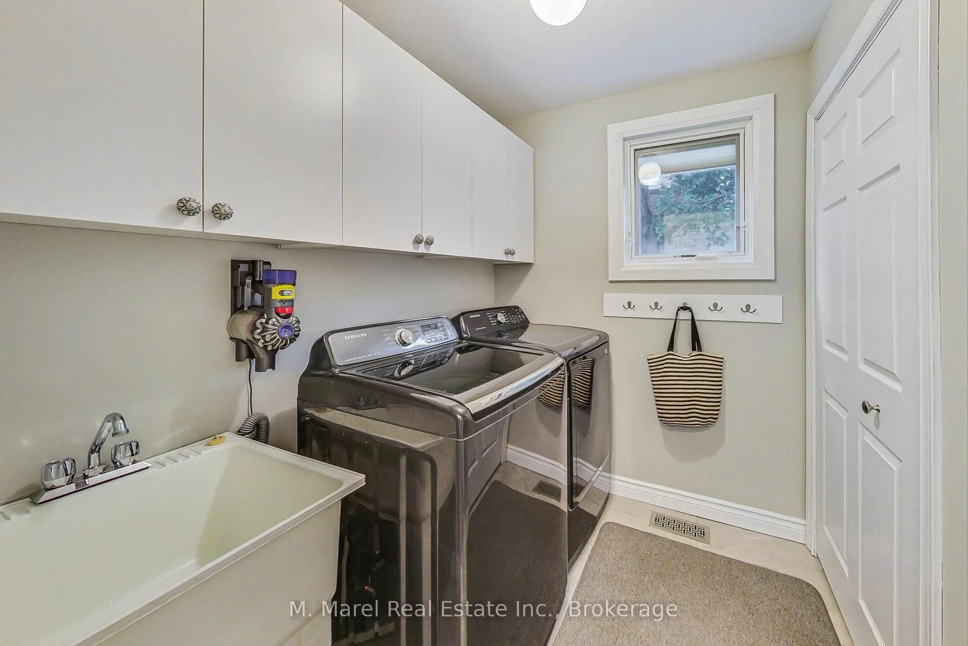 Photo 18 of 3 Aries Court, Hamilton, Trenholme — HOMEH