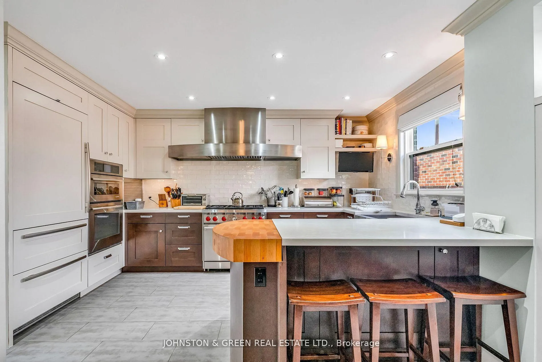 Photo 12 of 1 Woodvale Crescent, Toronto, East York — HOMEH