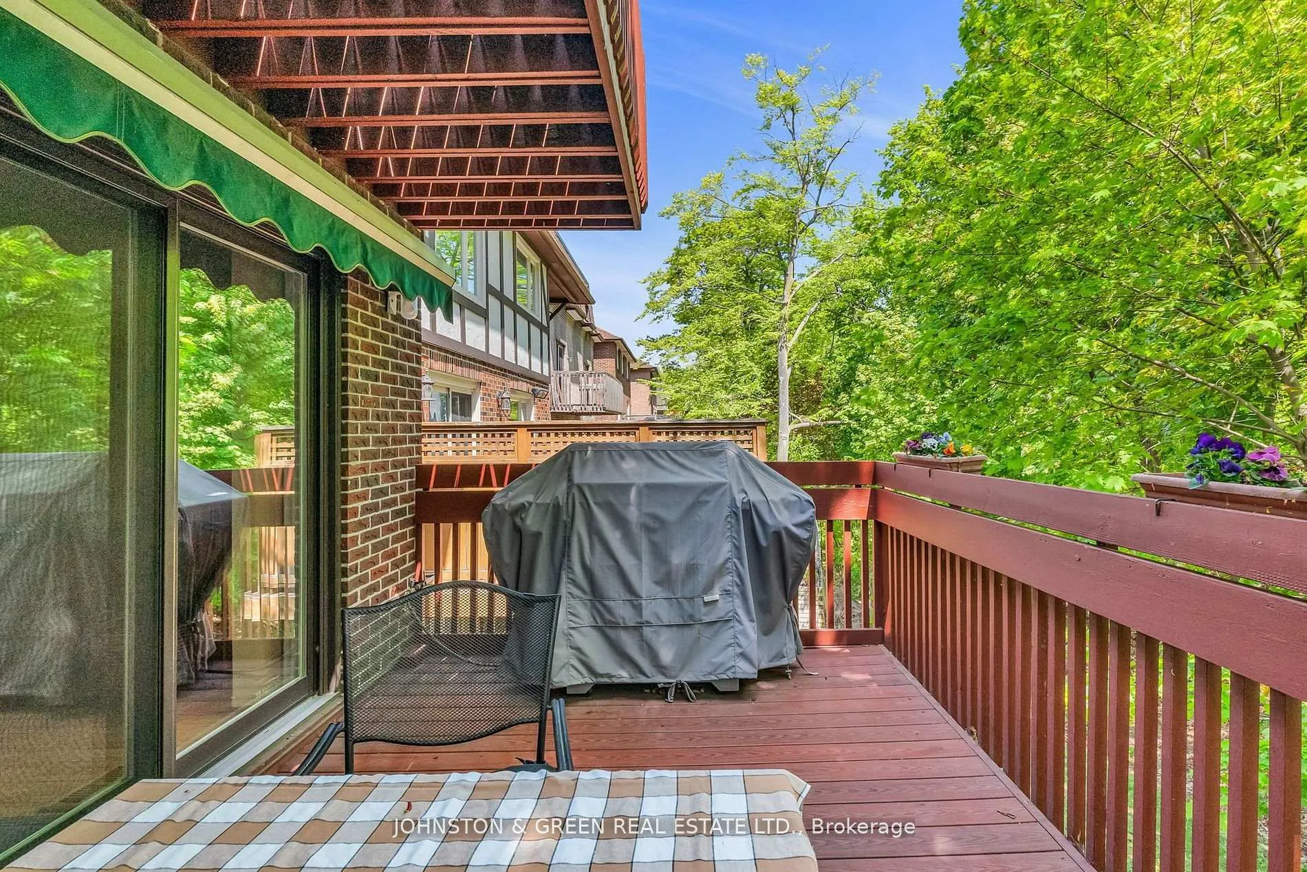 Photo 16 of 1 Woodvale Crescent, Toronto, East York — HOMEH