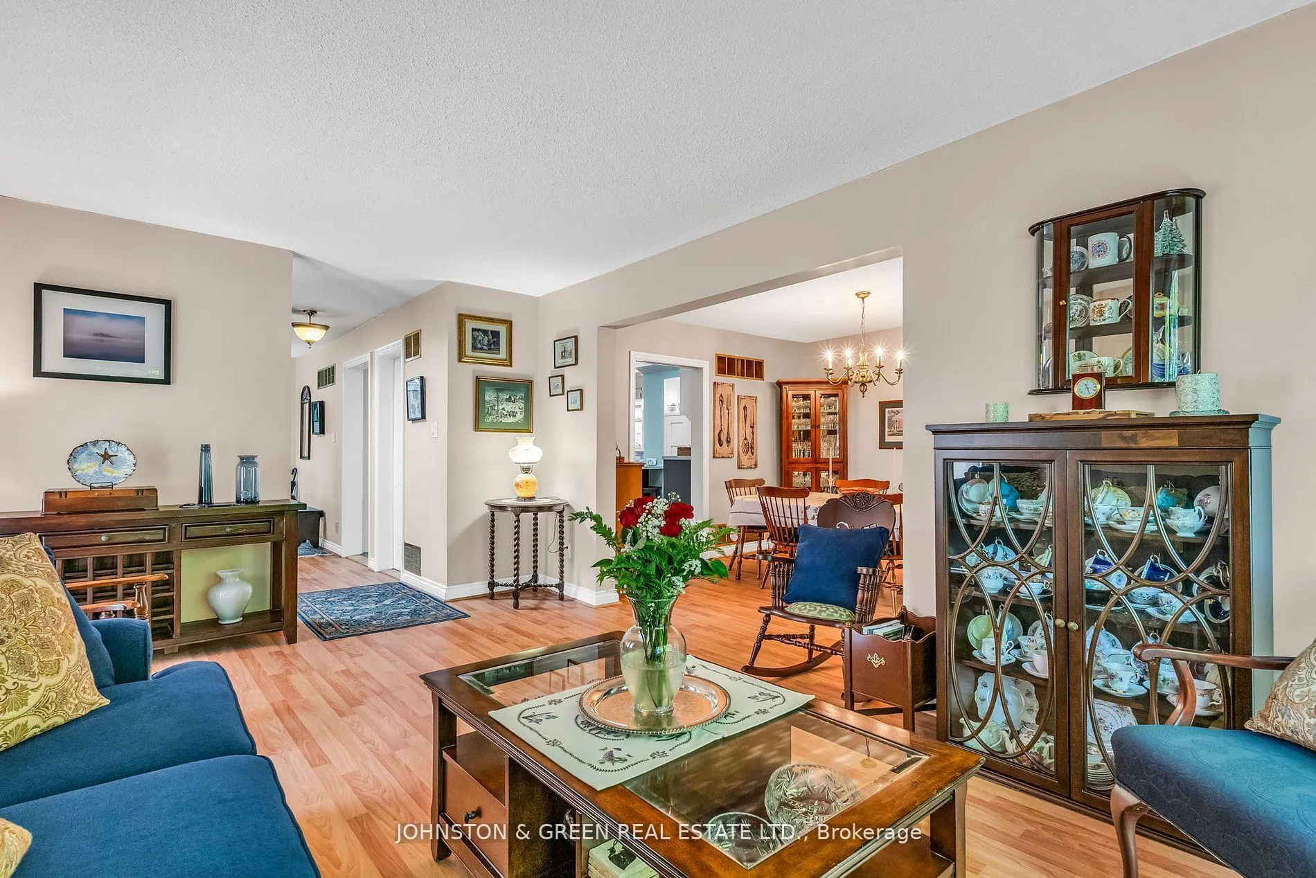 Photo 19 of 1 Woodvale Crescent, Toronto, East York — HOMEH
