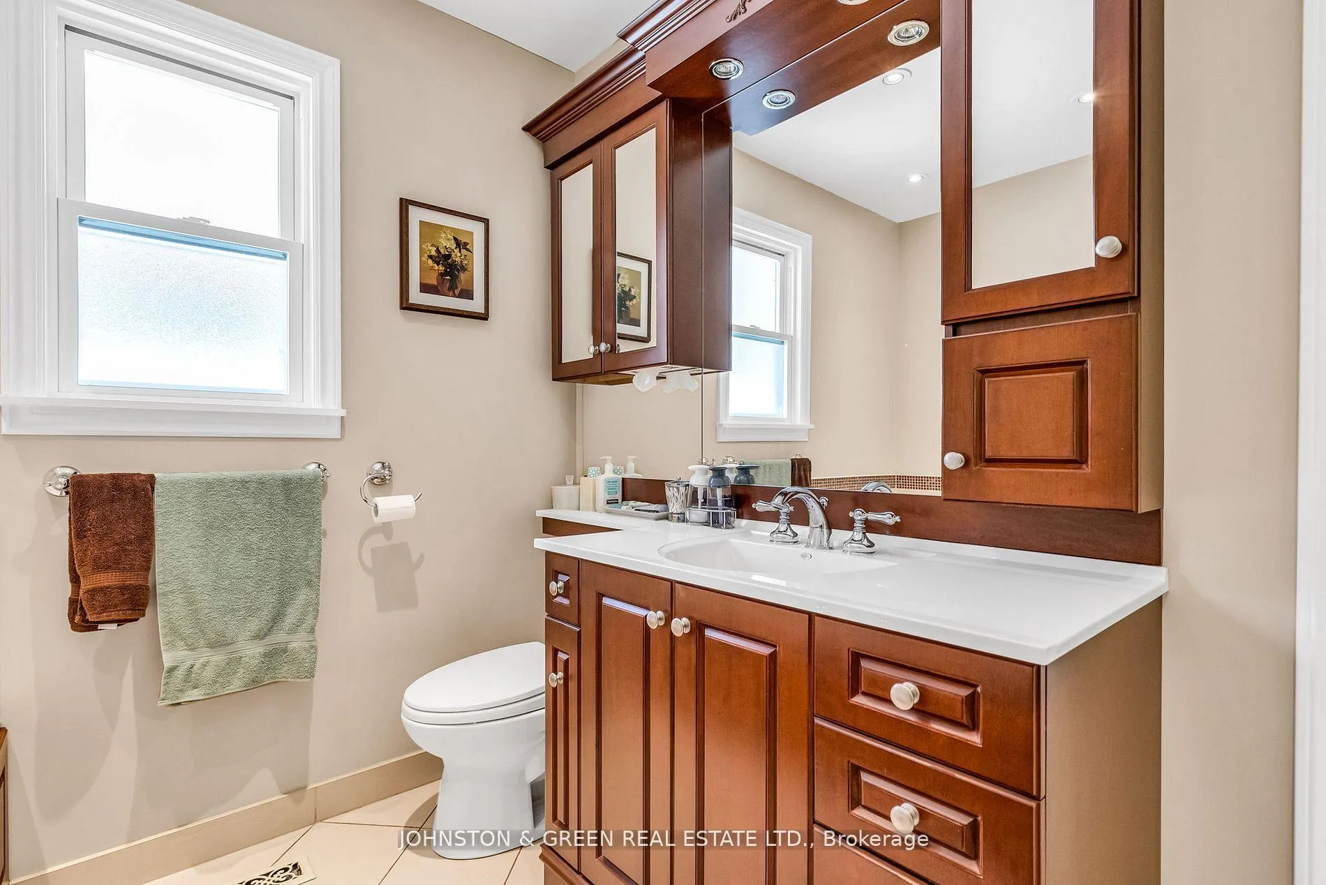 Photo 27 of 1 Woodvale Crescent, Toronto, East York — HOMEH