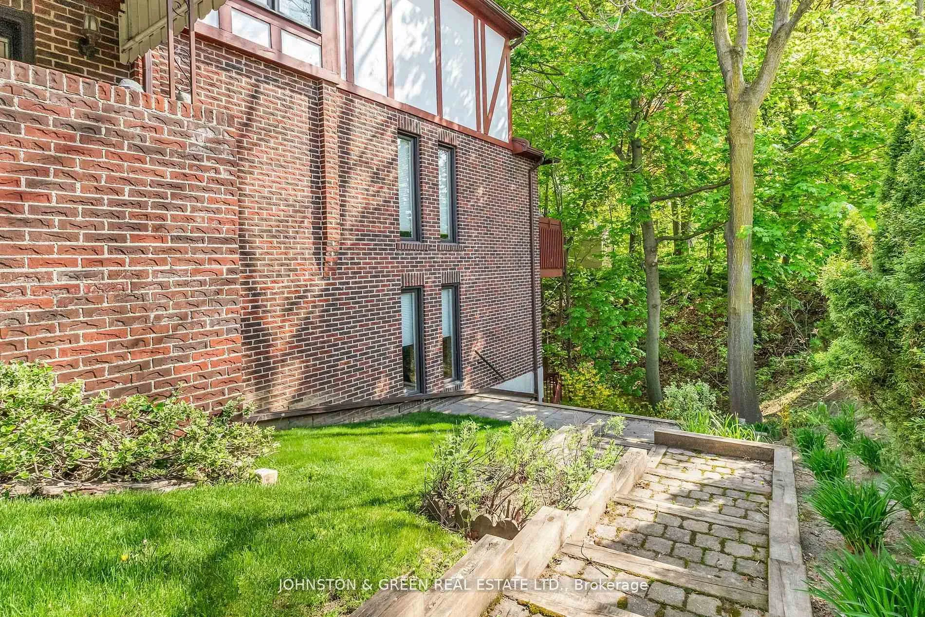 Photo 44 of 1 Woodvale Crescent, Toronto, East York — HOMEH