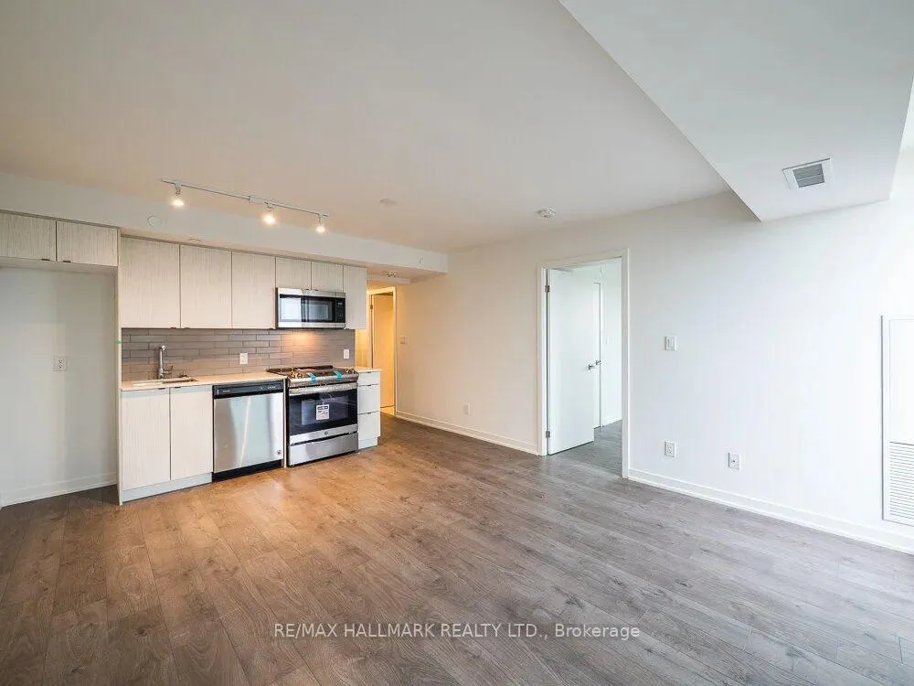 Photo 4 of Unit 605, 1401 O'Connor Drive, Toronto, O'Connor-Parkview — HOMEH