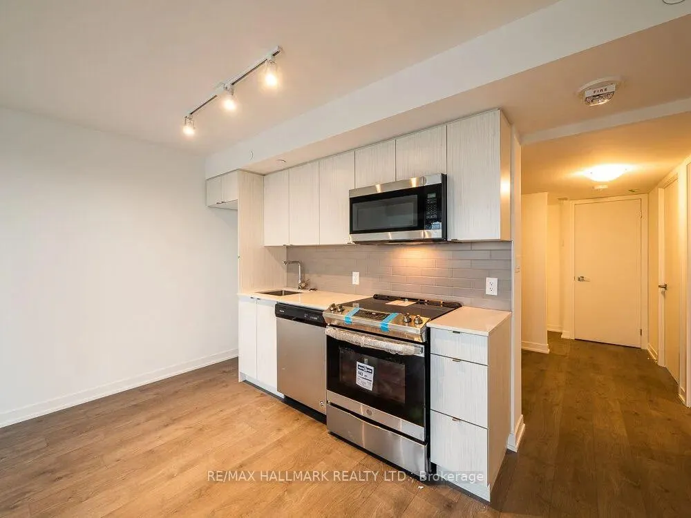 Photo 6 of Unit 605, 1401 O'Connor Drive, Toronto, O'Connor-Parkview — HOMEH