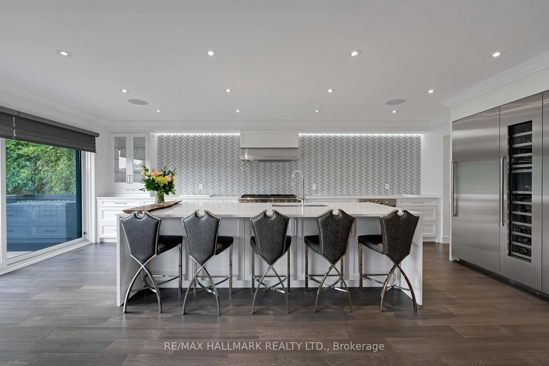 Photo 9 of 48 Forest Circle Court, Vaughan, East Woodbridge — HOMEH