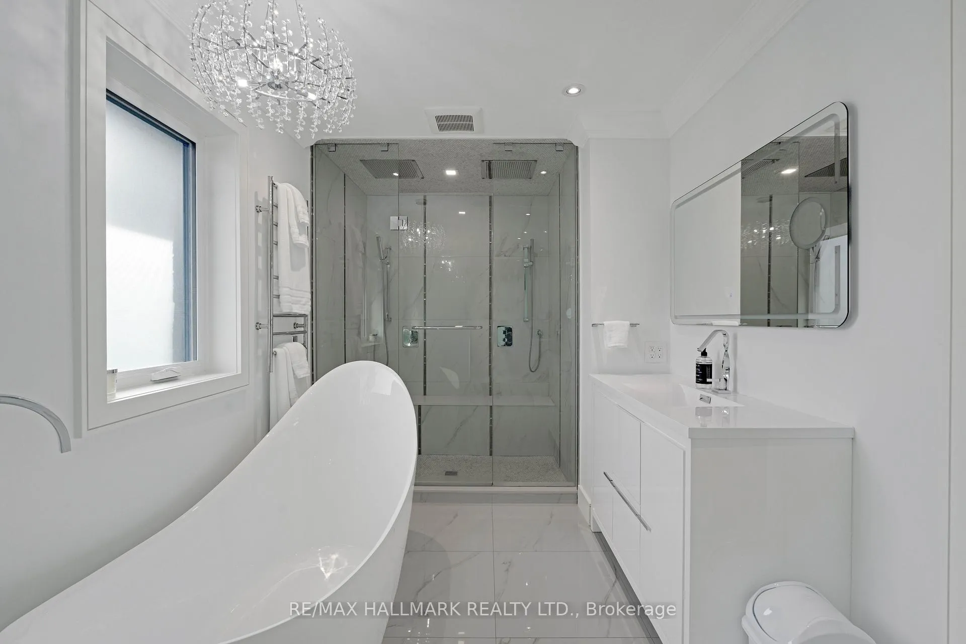 Photo 21 of 48 Forest Circle Court, Vaughan, East Woodbridge — HOMEH