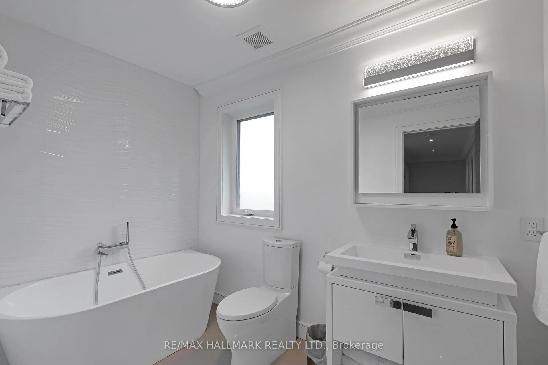 Photo 27 of 48 Forest Circle Court, Vaughan, East Woodbridge — HOMEH
