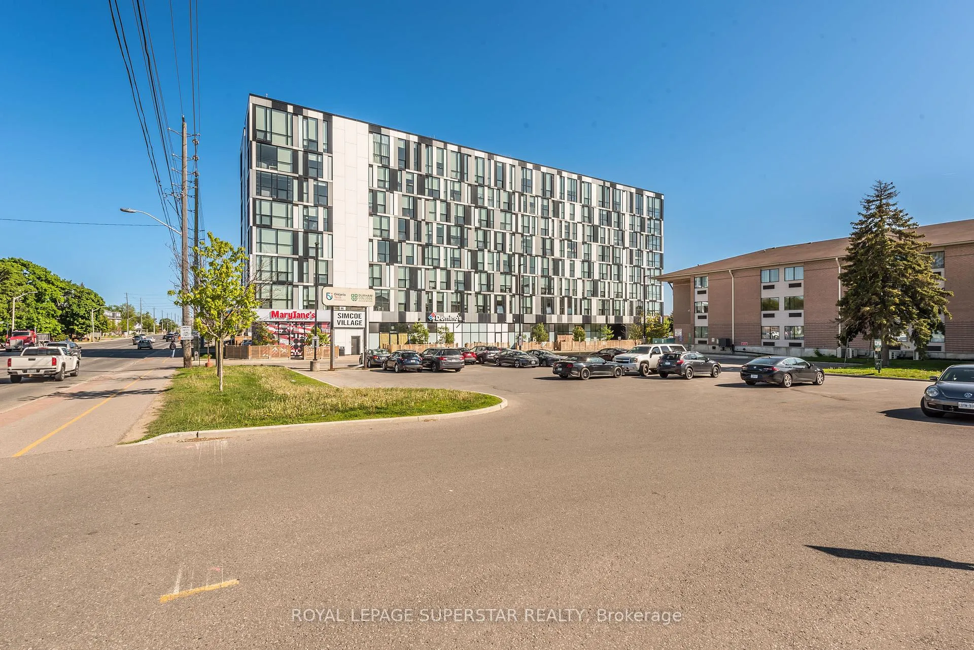 Front of Unit 221, 1900 Simcoe Street N