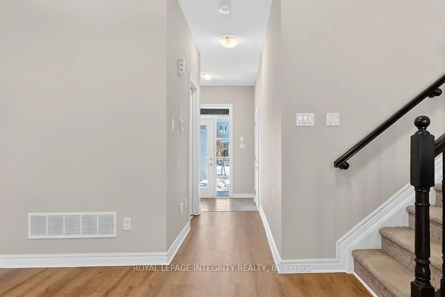 Photo 4 of 168 Bandelier Way, Ottawa, Stittsville (North) — HOMEH