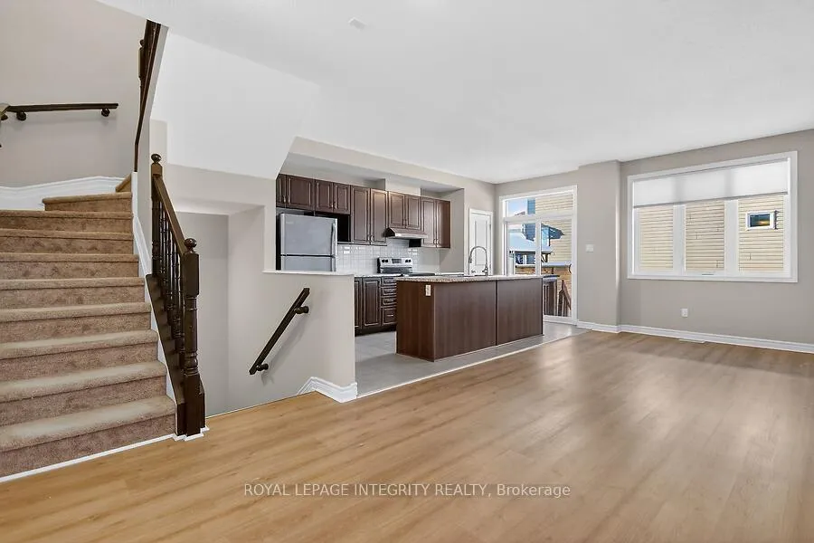 Photo 5 of 168 Bandelier Way, Ottawa, Stittsville (North) — HOMEH