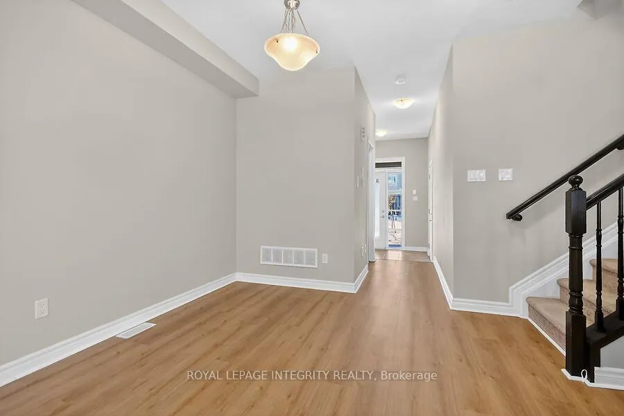 Photo 7 of 168 Bandelier Way, Ottawa, Stittsville (North) — HOMEH