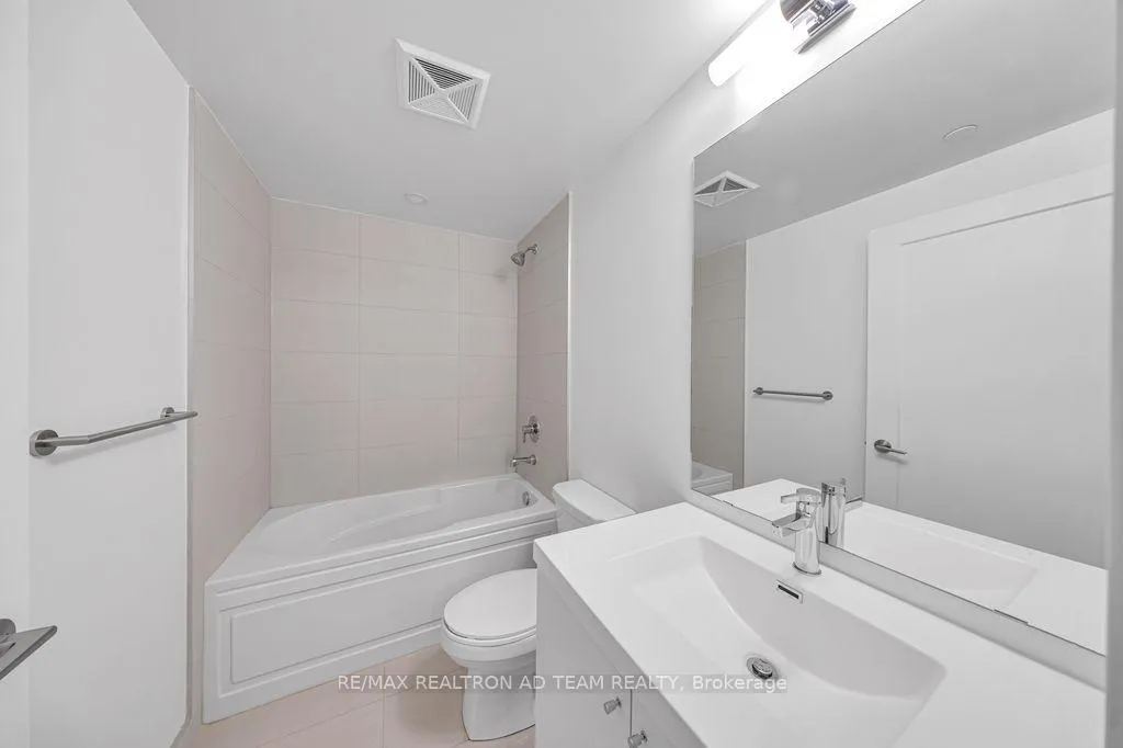 Photo 4 of Unit 416, 2545 Simcoe Street N, Oshawa, Windfields — HOMEH