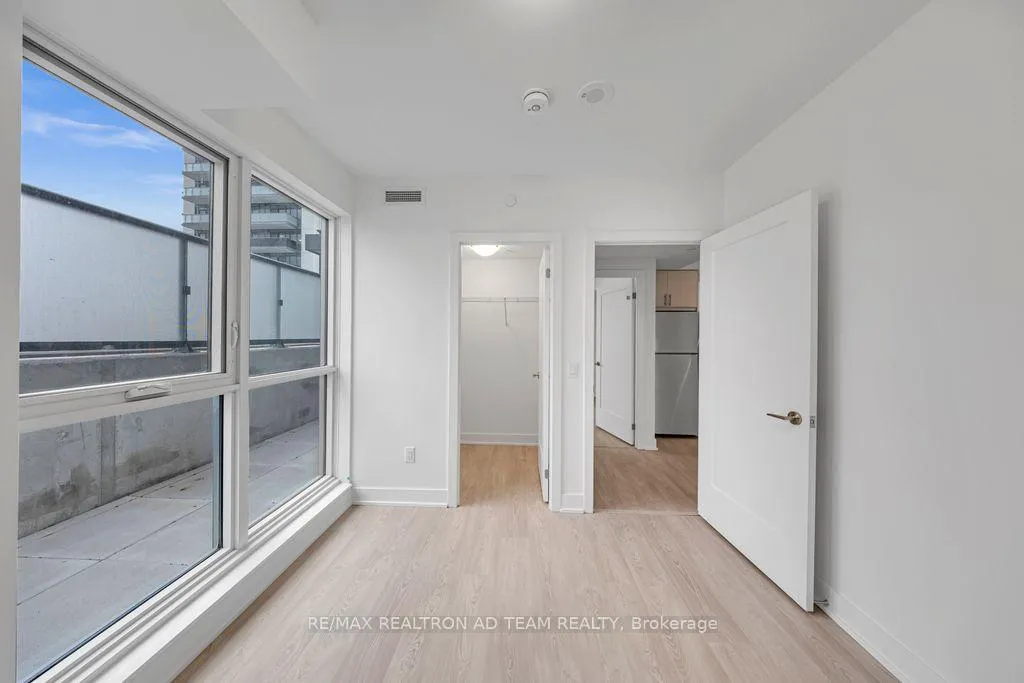 Photo 16 of Unit 416, 2545 Simcoe Street N, Oshawa, Windfields — HOMEH