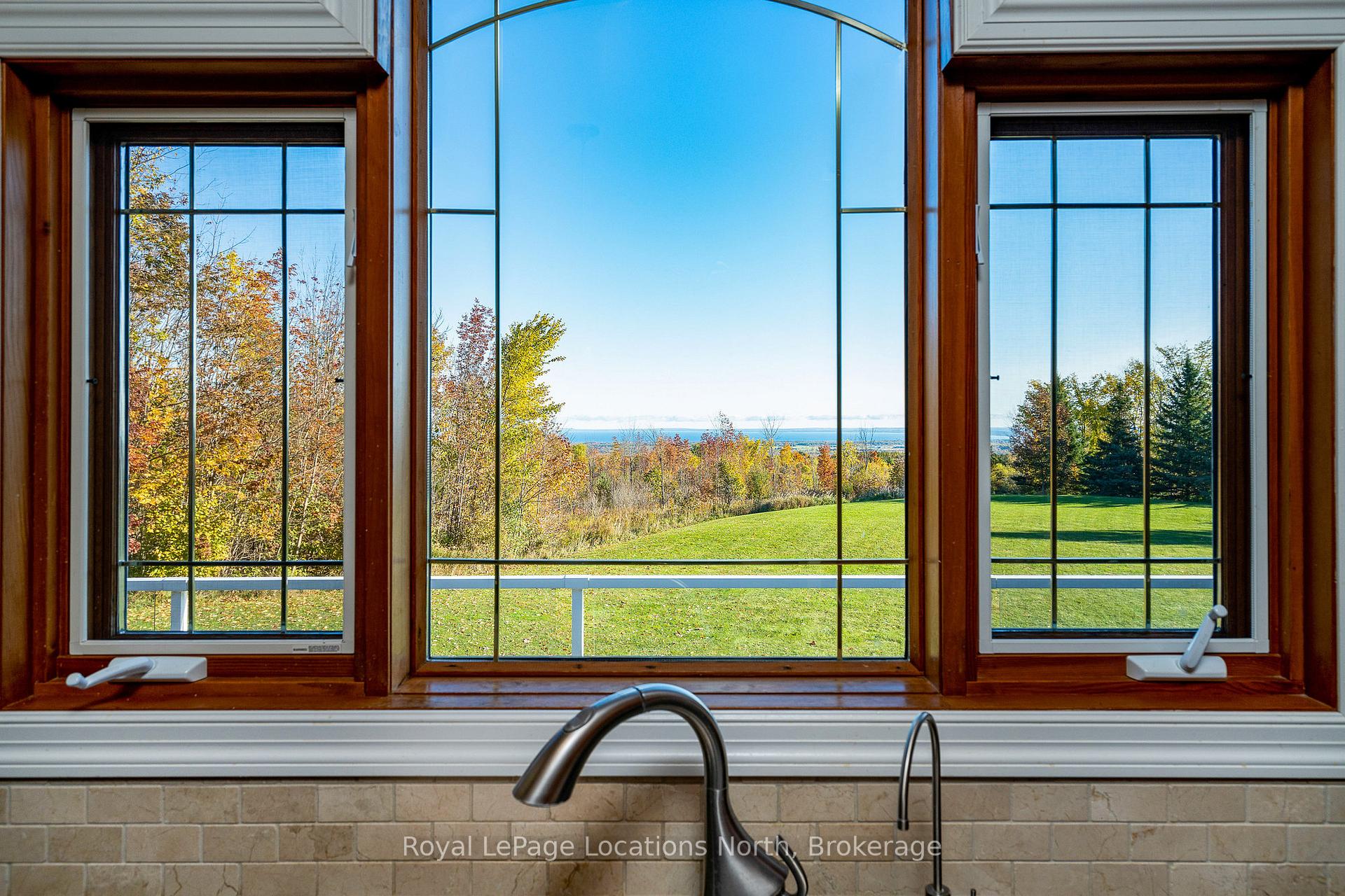 Photo 19 of 1428 10 Nottawasaga Concession N, Clearview, Rural Clearview — HOMEH