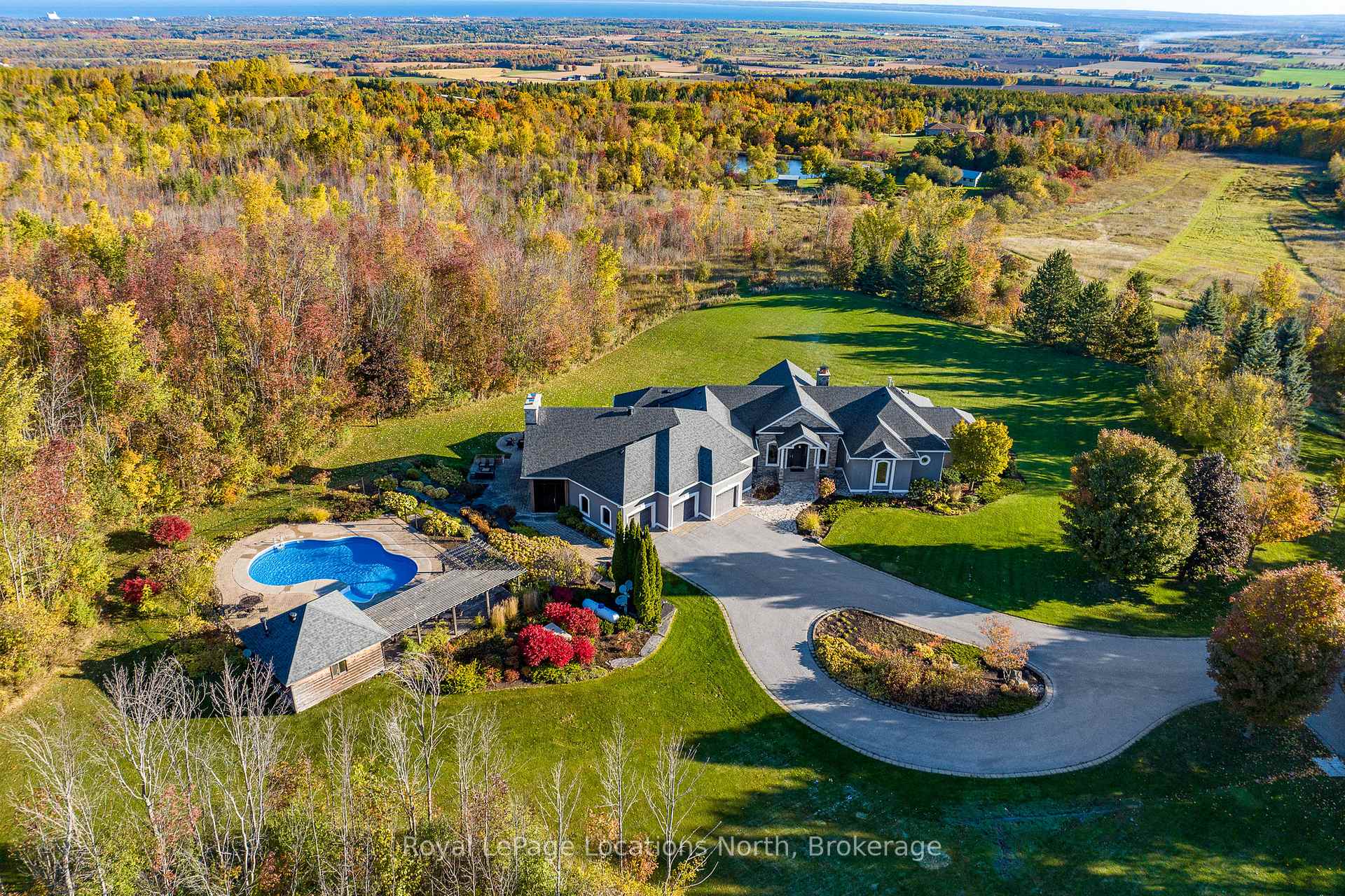 Photo 48 of 1428 10 Nottawasaga Concession N, Clearview, Rural Clearview — HOMEH