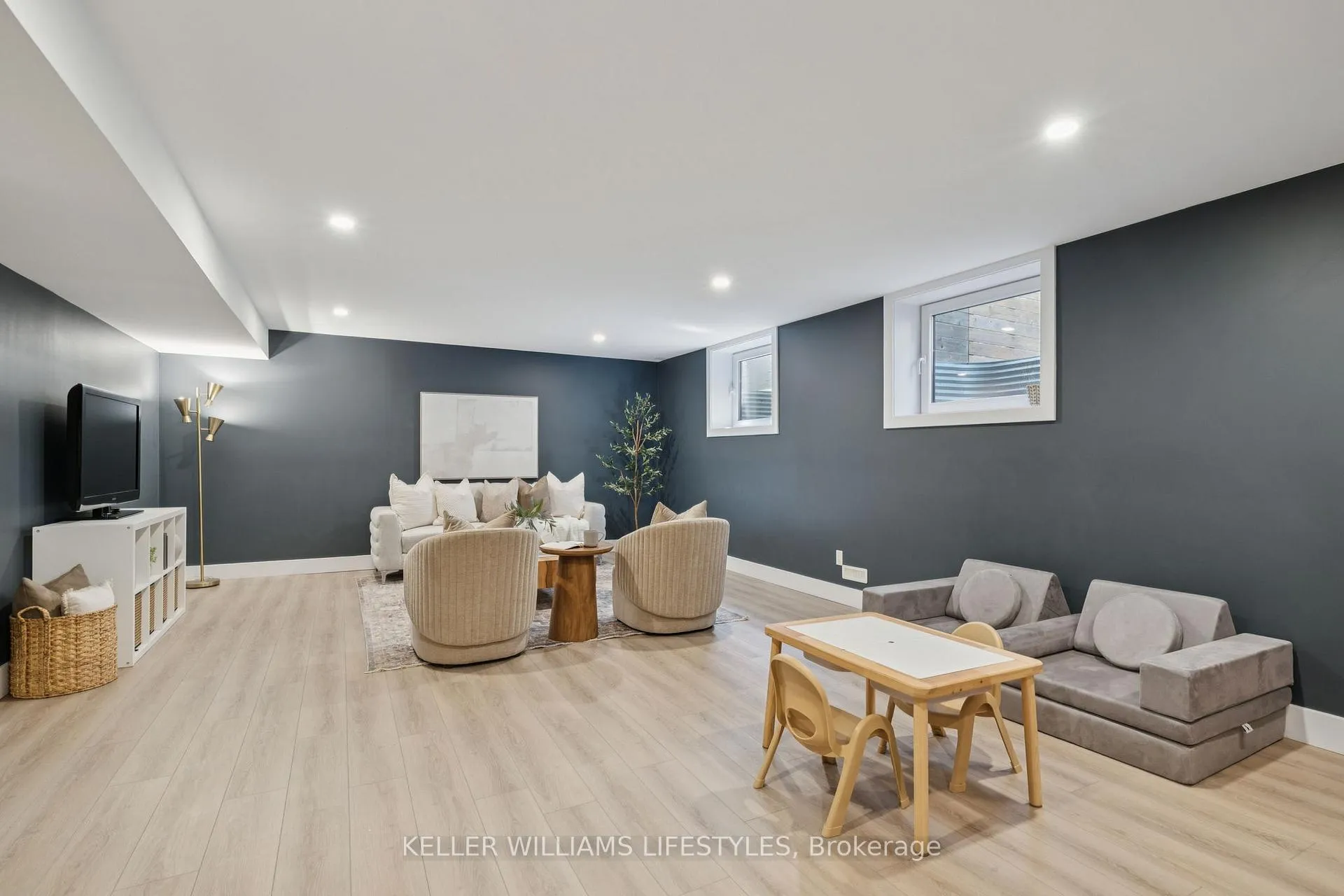 Photo 34 of Unit 24, 41 Earlscourt Terrace, Middlesex Centre, Kilworth — HOMEH