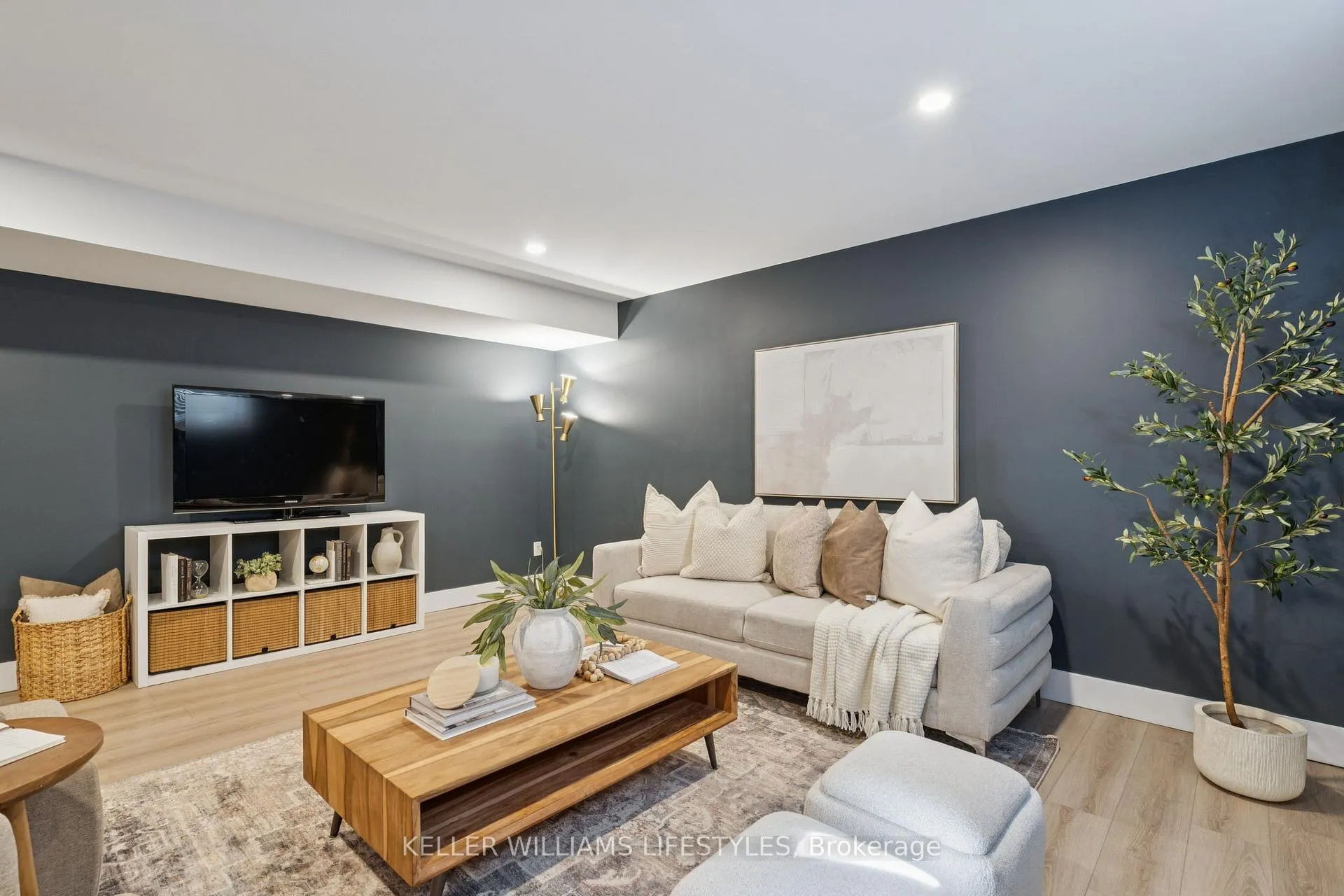 Photo 36 of Unit 24, 41 Earlscourt Terrace, Middlesex Centre, Kilworth — HOMEH