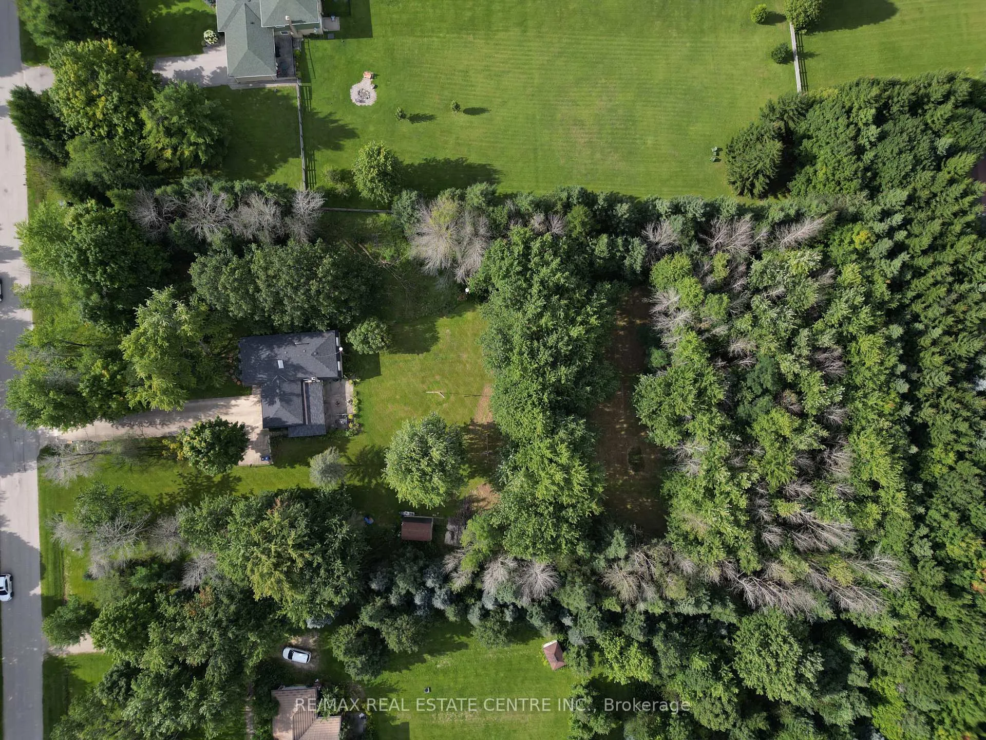 Photo 2 of 17 Woodland Road, Amaranth, Rural Amaranth — HOMEH