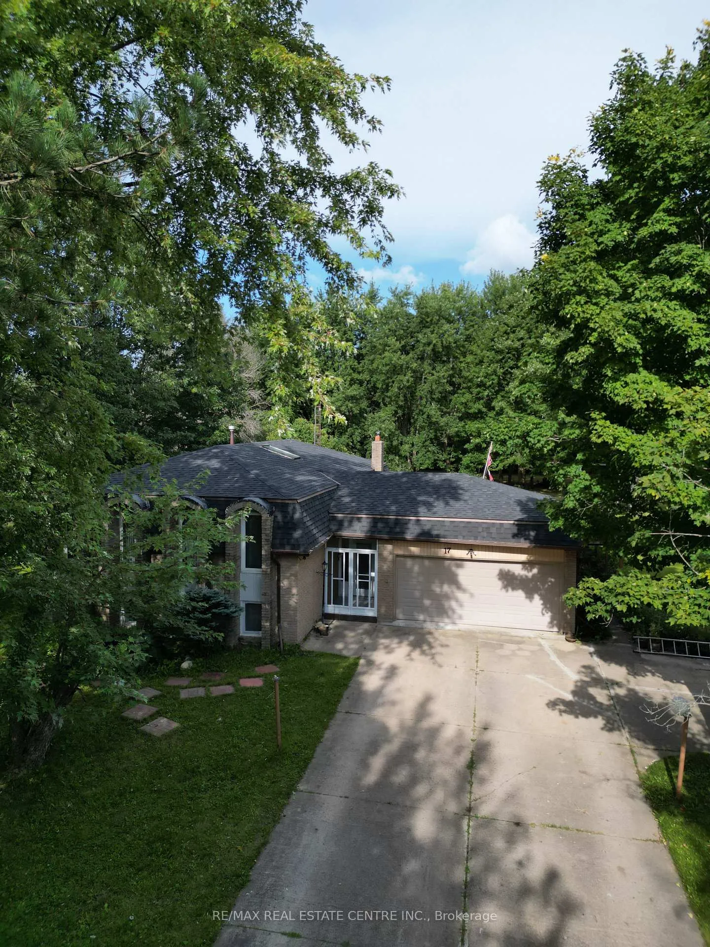 Photo 3 of 17 Woodland Road, Amaranth, Rural Amaranth — HOMEH