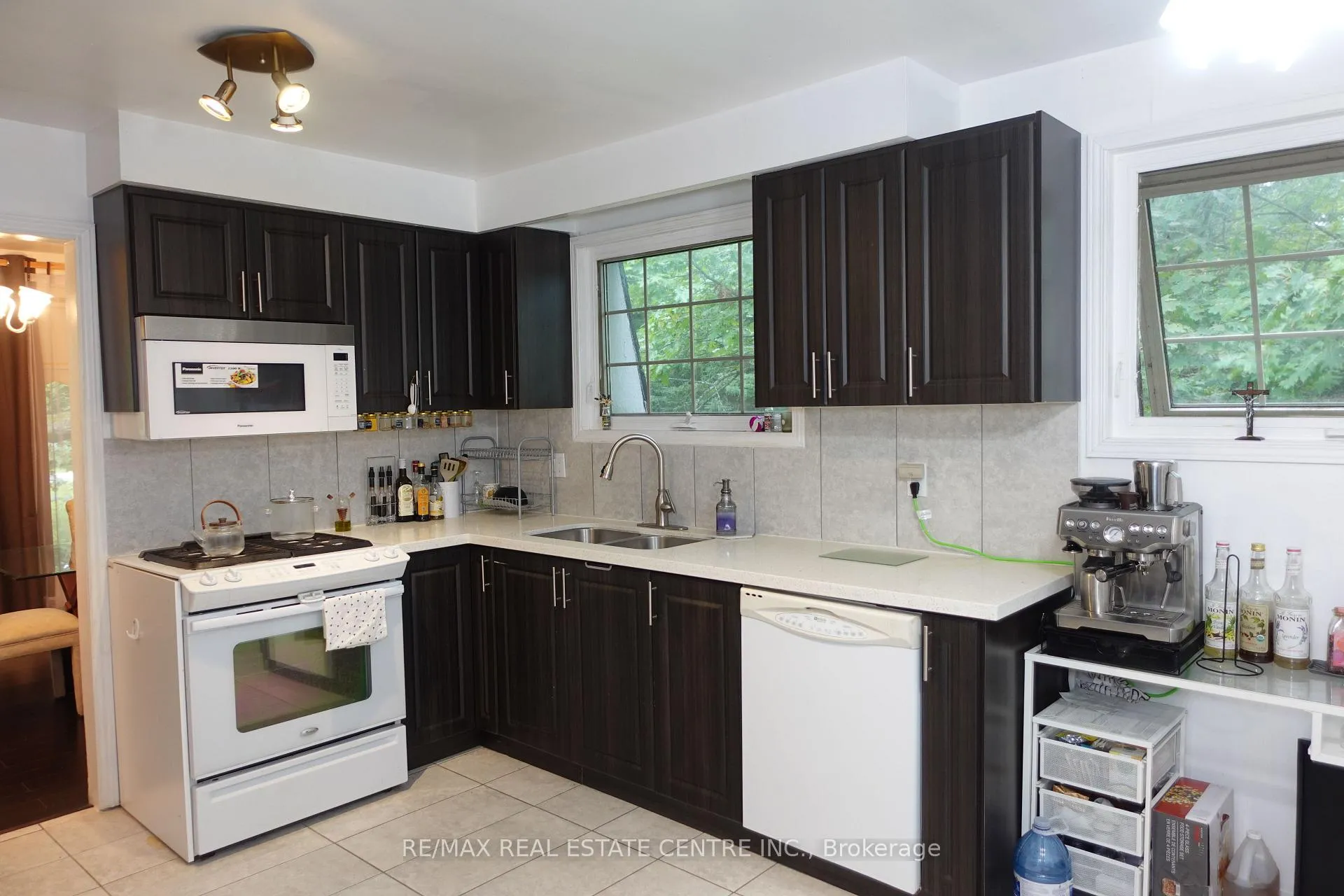 Photo 9 of 17 Woodland Road, Amaranth, Rural Amaranth — HOMEH