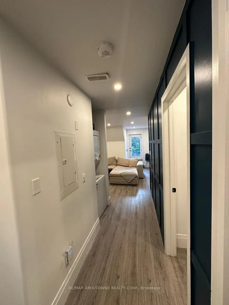 Front of Unit 301, 66 Wellington Street S