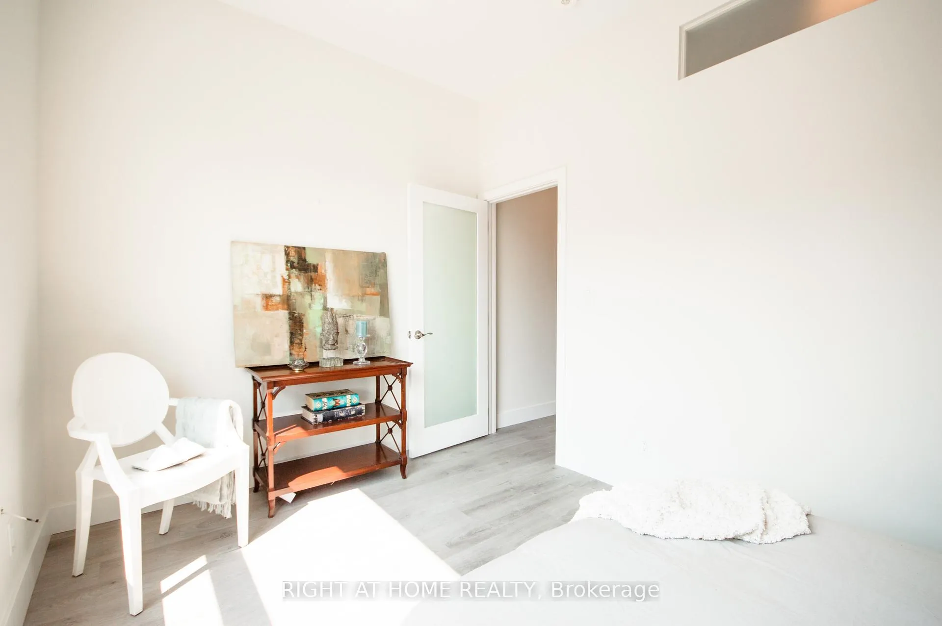 Photo 7 of 1448 Gerrard Street E, Toronto, Greenwood-Coxwell — HOMEH