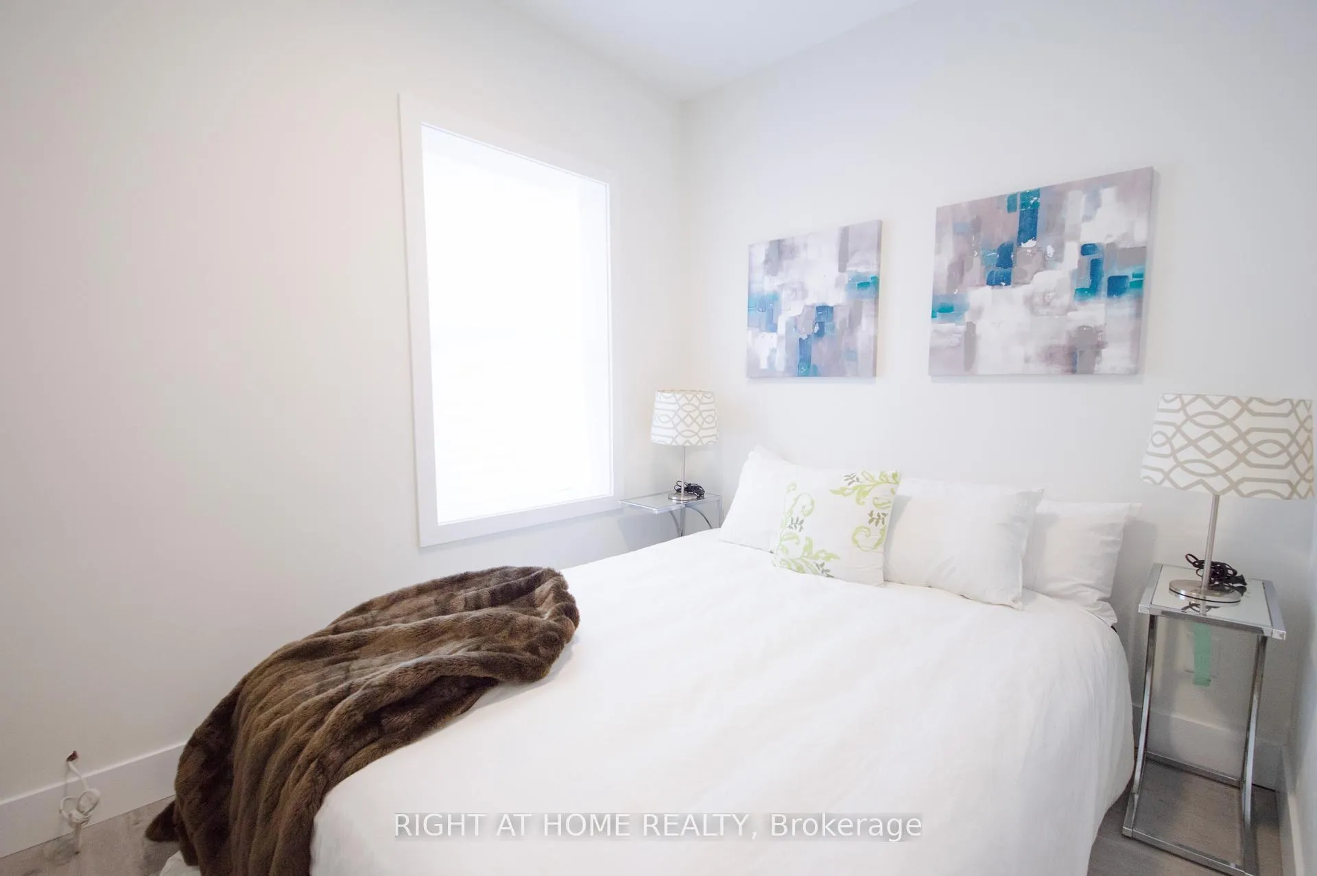 Photo 13 of 1448 Gerrard Street E, Toronto, Greenwood-Coxwell — HOMEH