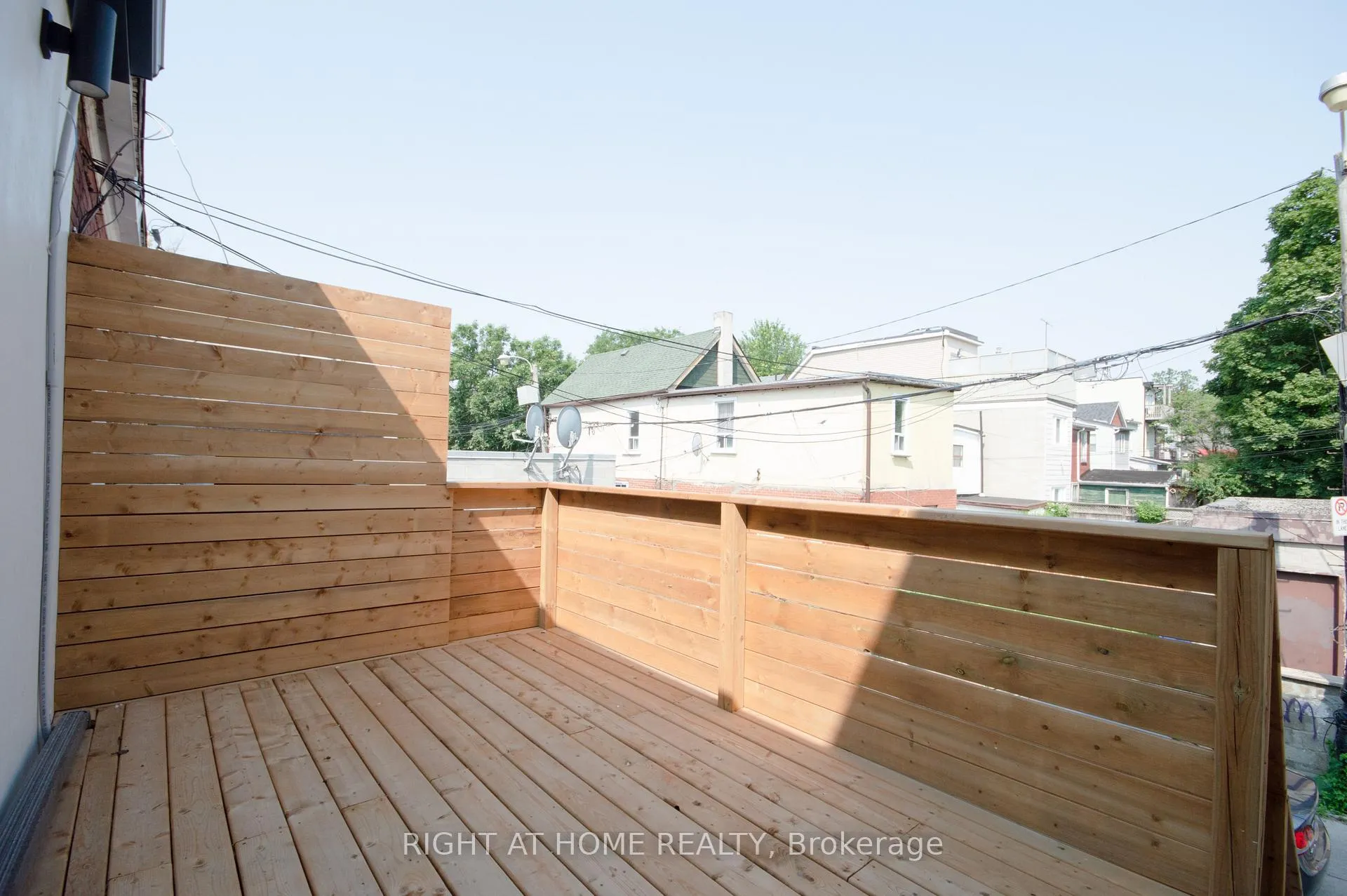 Photo 17 of 1448 Gerrard Street E, Toronto, Greenwood-Coxwell — HOMEH
