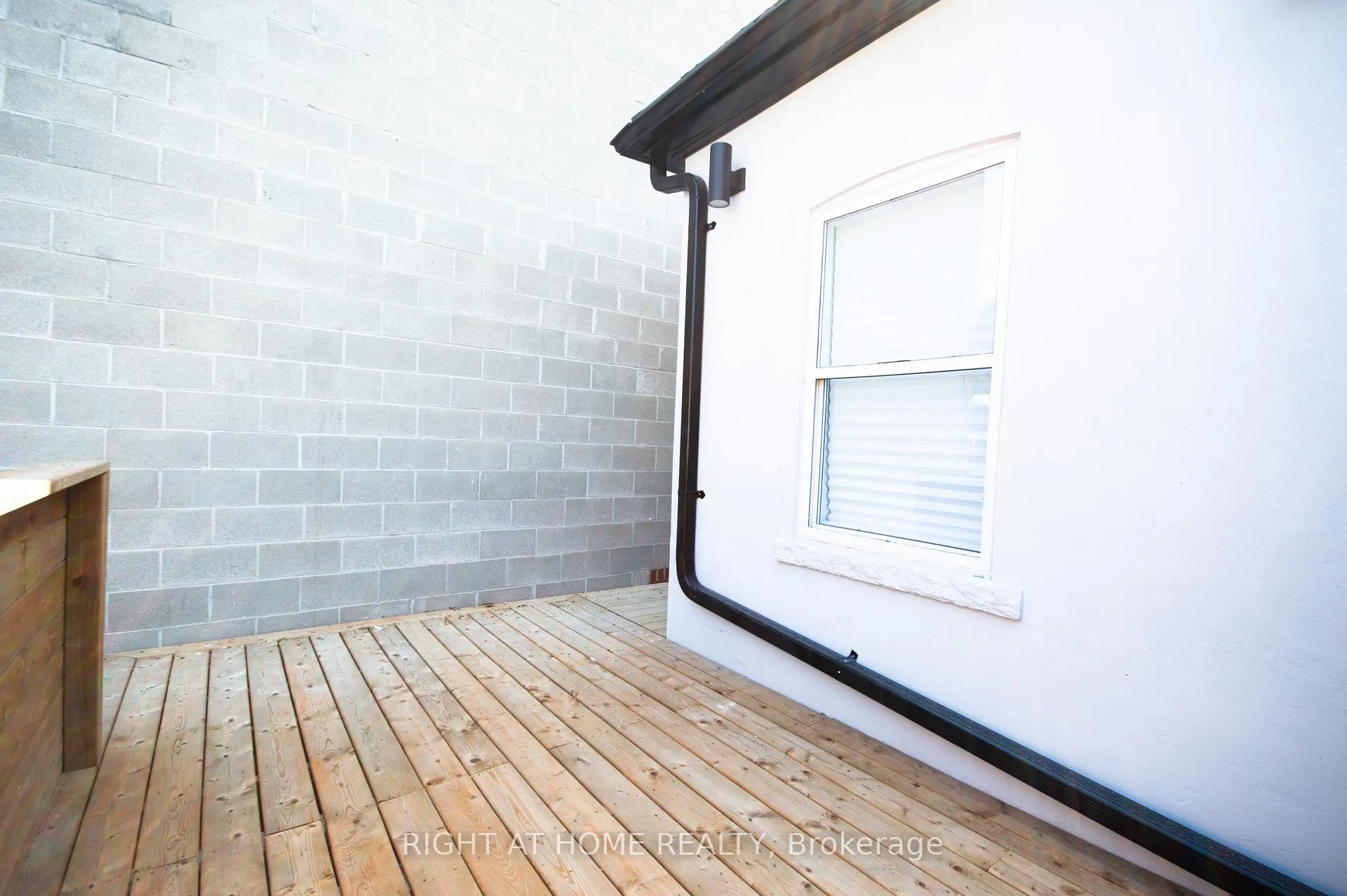 Photo 18 of 1448 Gerrard Street E, Toronto, Greenwood-Coxwell — HOMEH