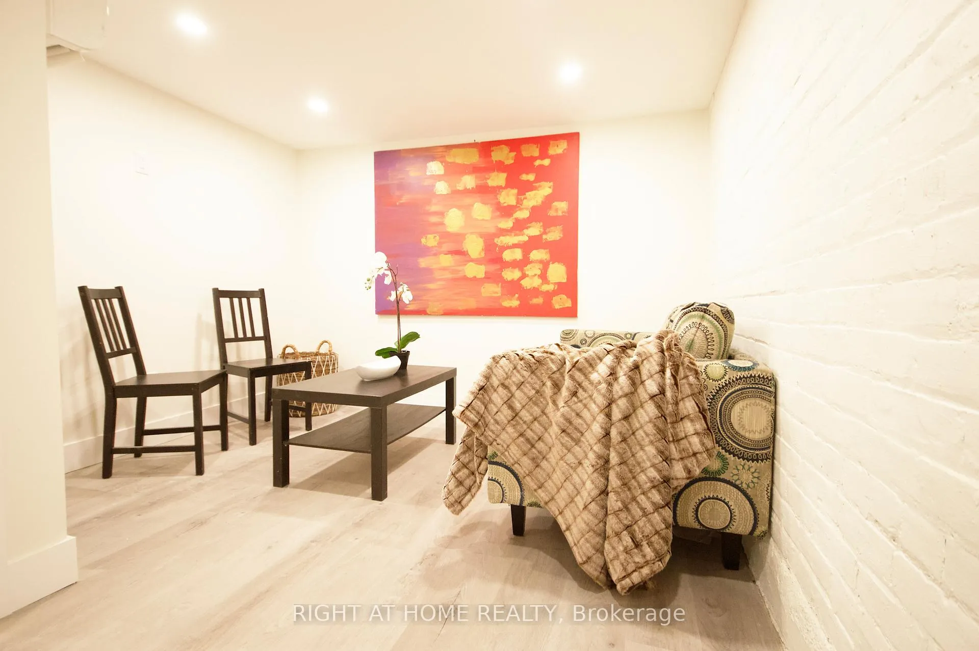 Photo 23 of 1448 Gerrard Street E, Toronto, Greenwood-Coxwell — HOMEH