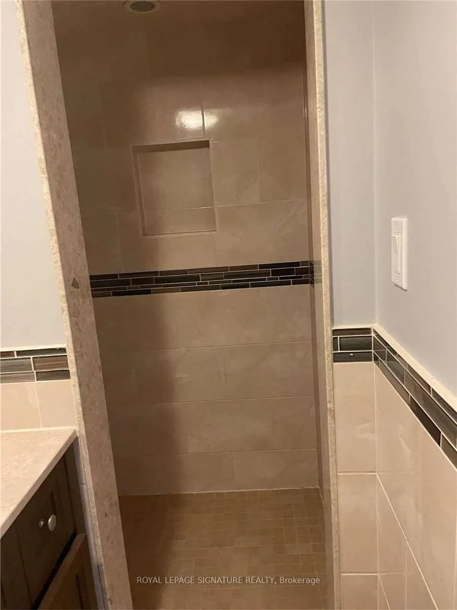 Photo 8 of Unit Bsmt, 31 Retreat Boulevard, Vaughan, Vellore Village — HOMEH