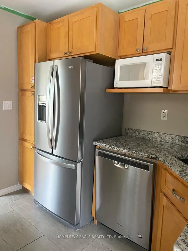 Photo 4 of 3095 Morris Drive, Windsor — HOMEH
