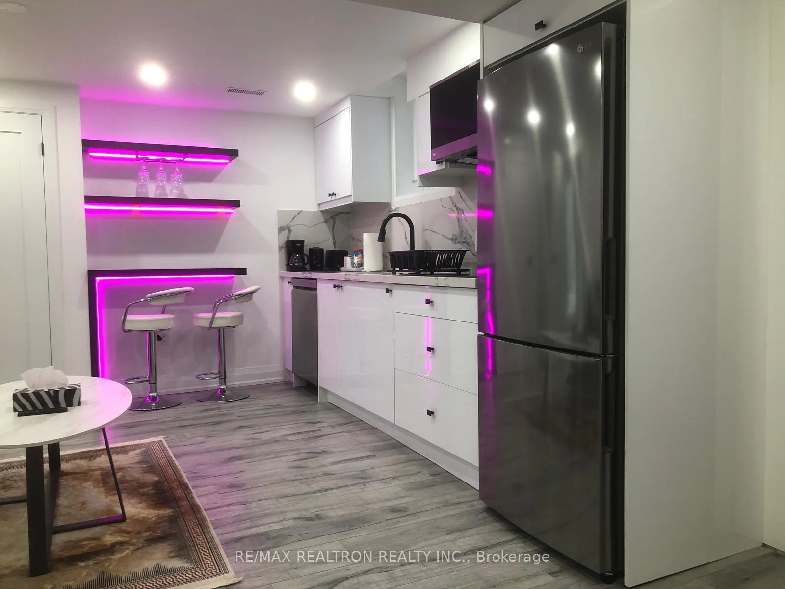 Photo 17 of Unit Bsmnt A, 264 Murray Drive, Aurora, Aurora Village — HOMEH