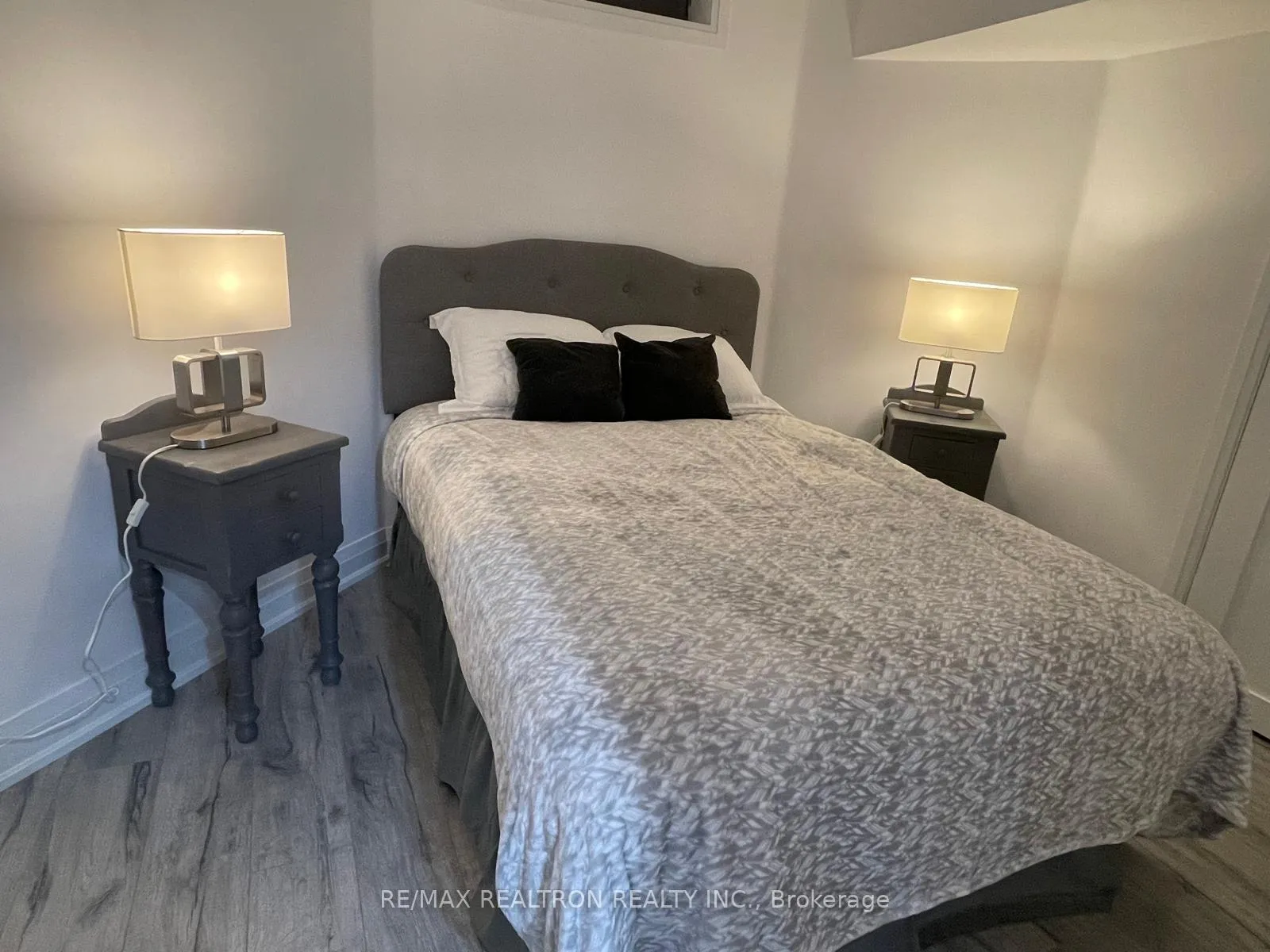 Photo 21 of Unit Bsmnt A, 264 Murray Drive, Aurora, Aurora Village — HOMEH