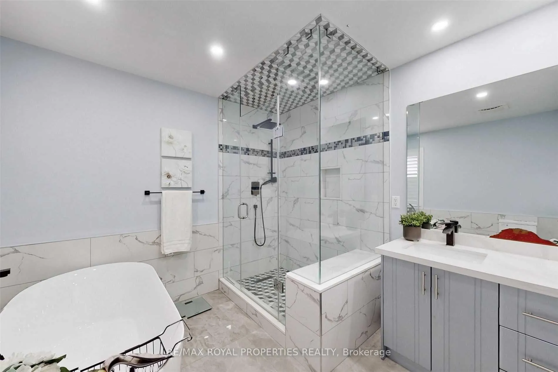 Photo 23 of Unit (Main), 172 Billingsley Crescent, Markham, Cedarwood — HOMEH
