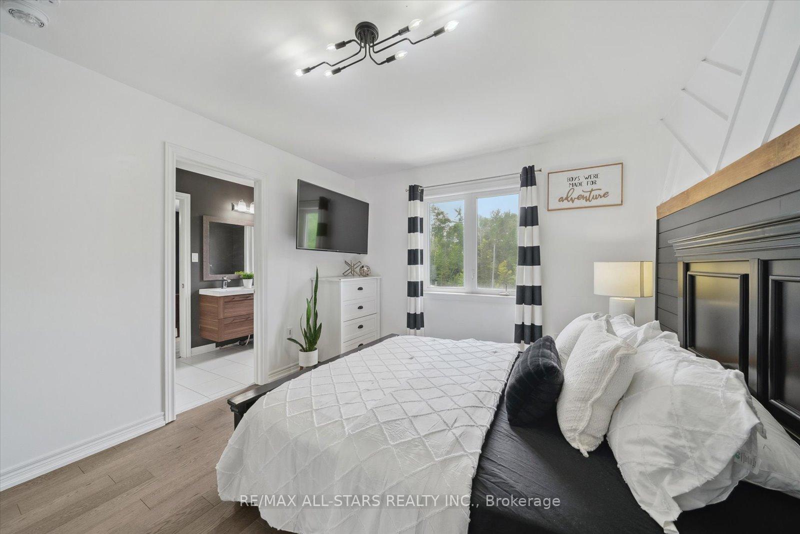 Photo 4 of 40 Prosser Crescent, Georgina, Sutton & Jackson's Point — HOMEH