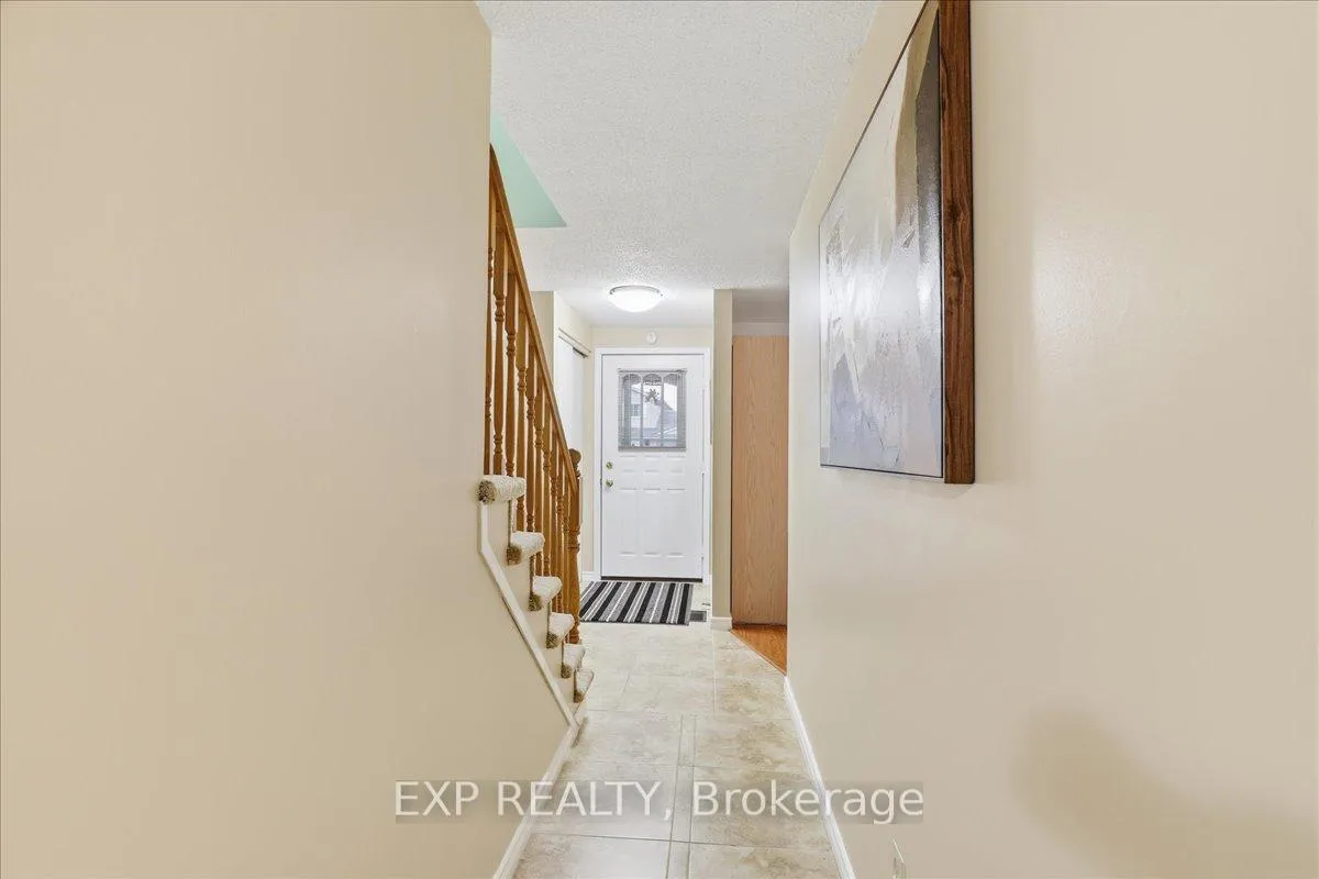 Photo 13 of 56 Rushbrook Drive, Kitchener — HOMEH