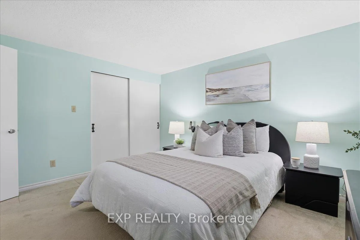 Photo 16 of 56 Rushbrook Drive, Kitchener — HOMEH