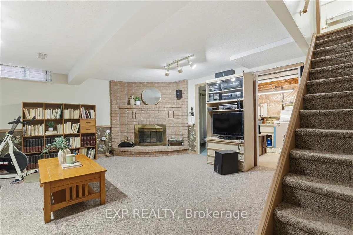 Photo 22 of 56 Rushbrook Drive, Kitchener — HOMEH