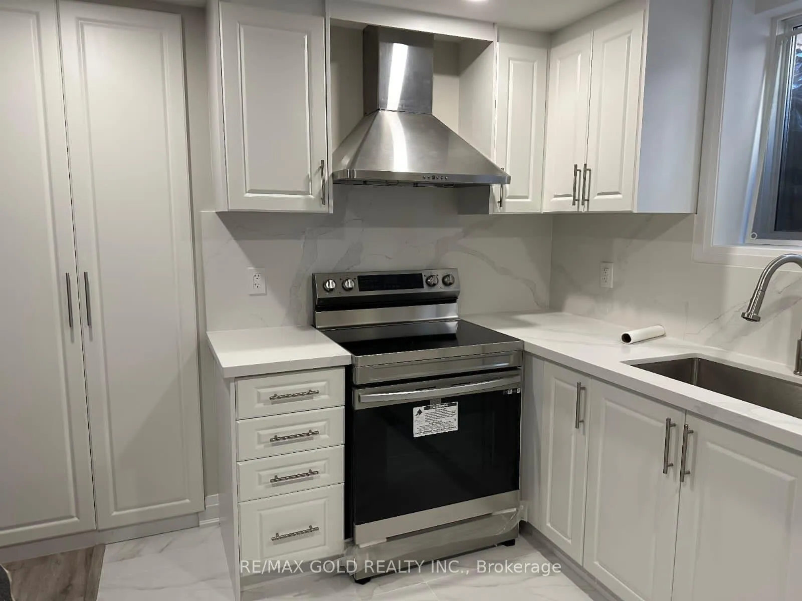 Photo 2 of Unit Bsmt, 25 Darlet Avenue, Ajax, Northeast Ajax — HOMEH
