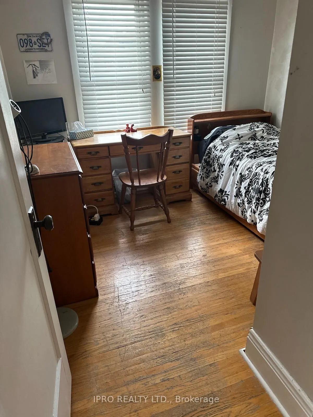 Photo 6 of Unit Room 2, 258 Graham Avenue S, Hamilton, Delta — HOMEH