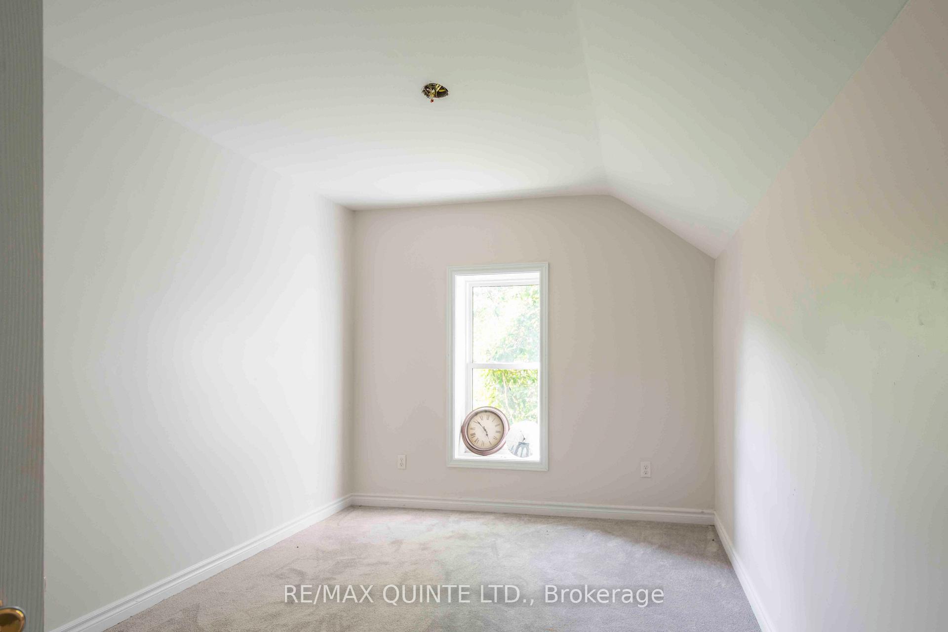 Photo 11 of 192 Dufferin Avenue, Belleville, Belleville Ward — HOMEH