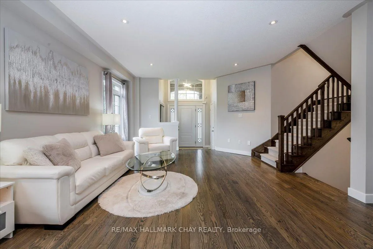 Photo 4 of 1300 Hunter Street, Innisfil, Alcona — HOMEH